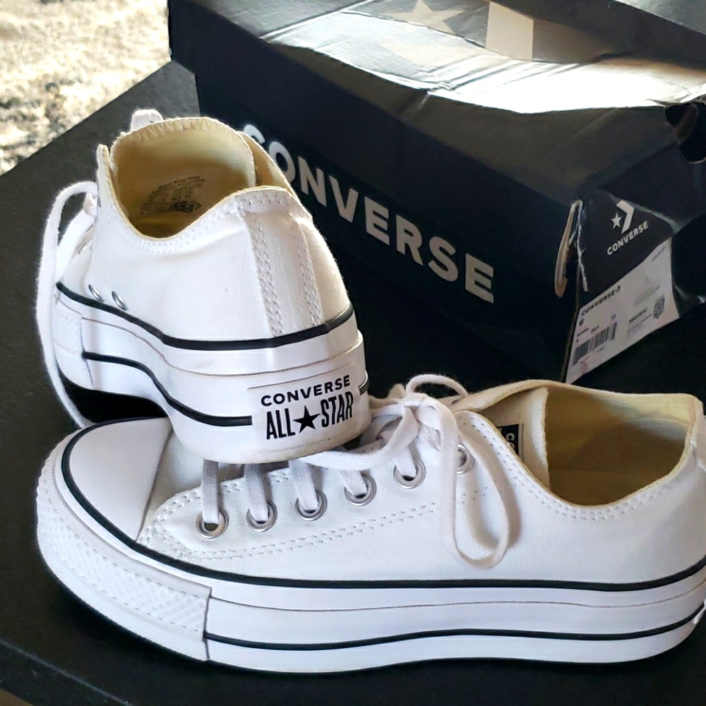 Like New lift ox Converse